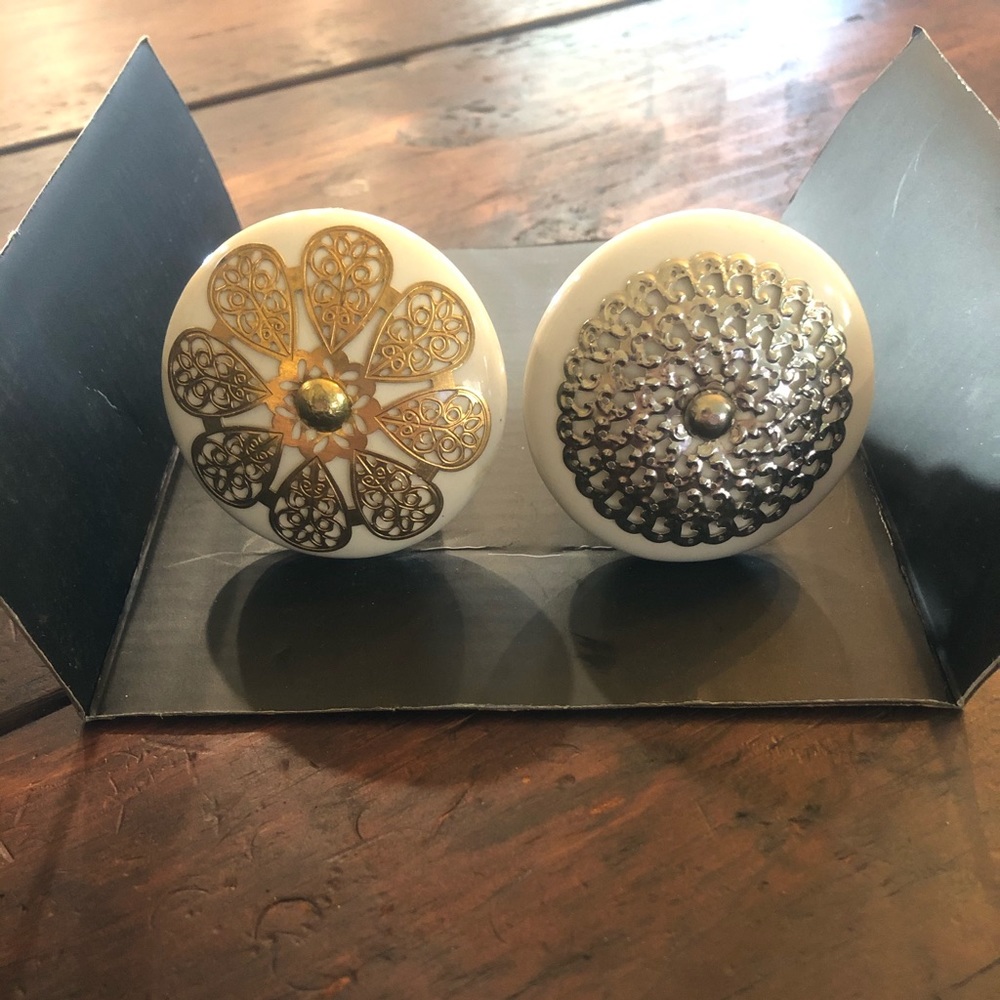 Bottle stoppers